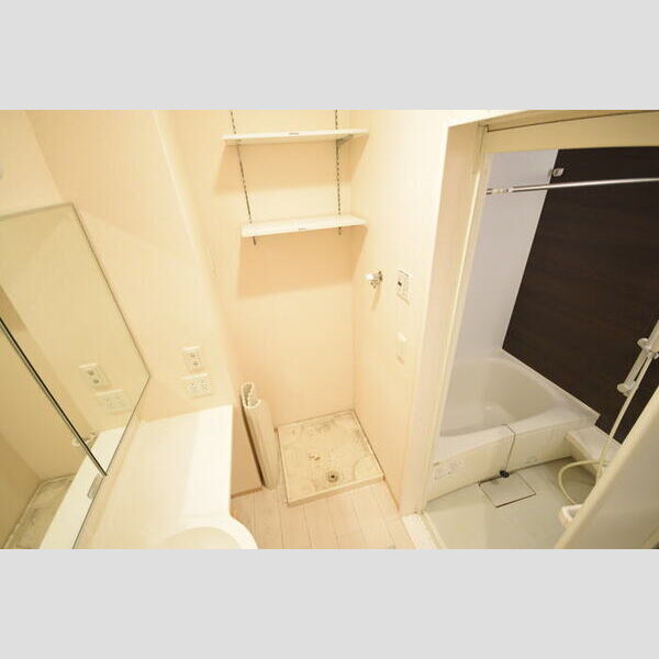 ソレーユ川口101号室 洗濯機置き場、脱衣所