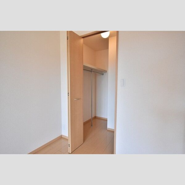 GEMINI　ONNA ウォークインクローゼット