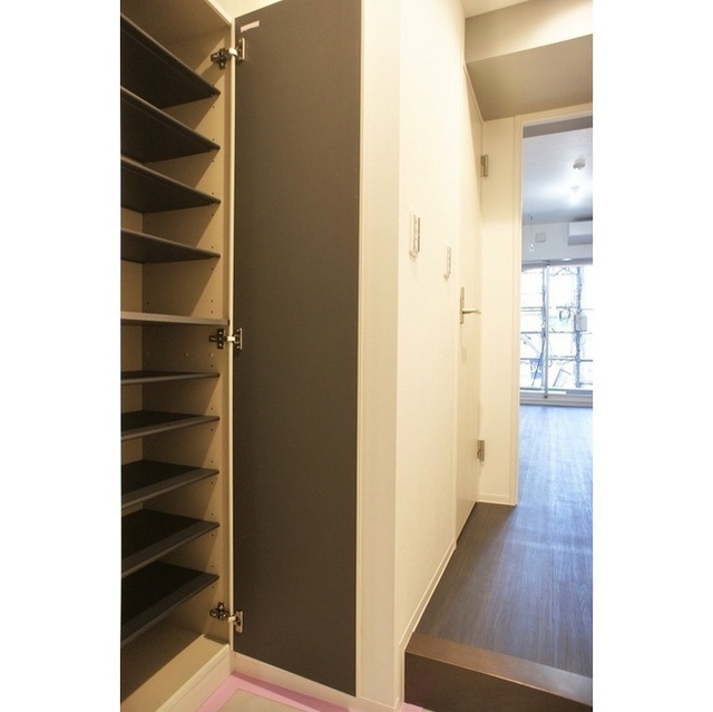 Ａ－ＦＬＡＴ　ＨＩＲＡＴＳＵＫＡ1002号室 ☆シューズボックス