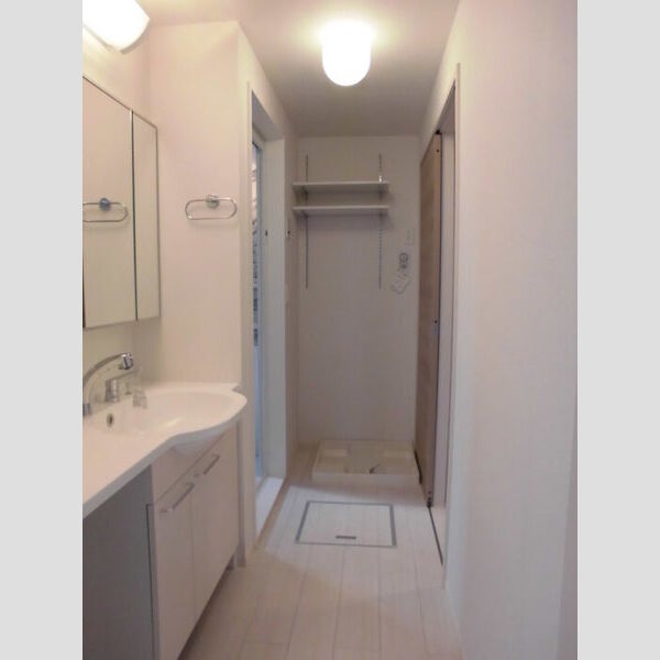 キャンベル307号室 洗面室