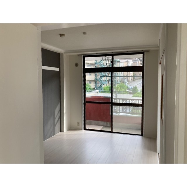 メゾン・ド・ソレイユ梶ヶ谷 内観