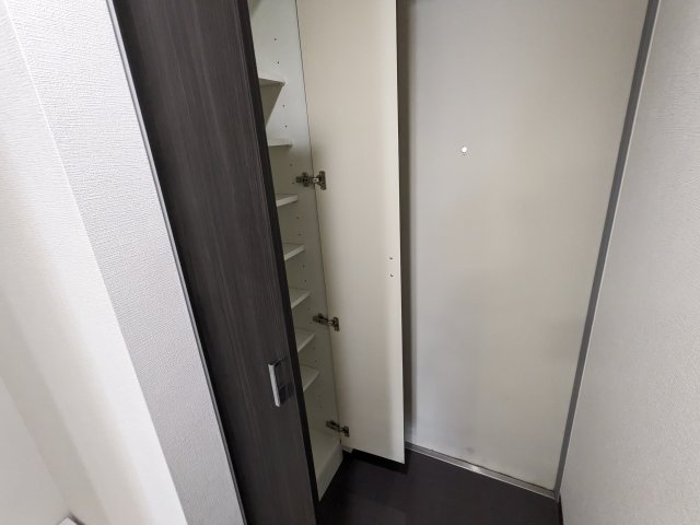 ジュモー京成船橋807号室 玄関