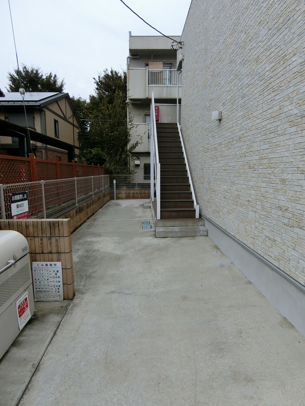 リブリ・メルベーユ エントランス