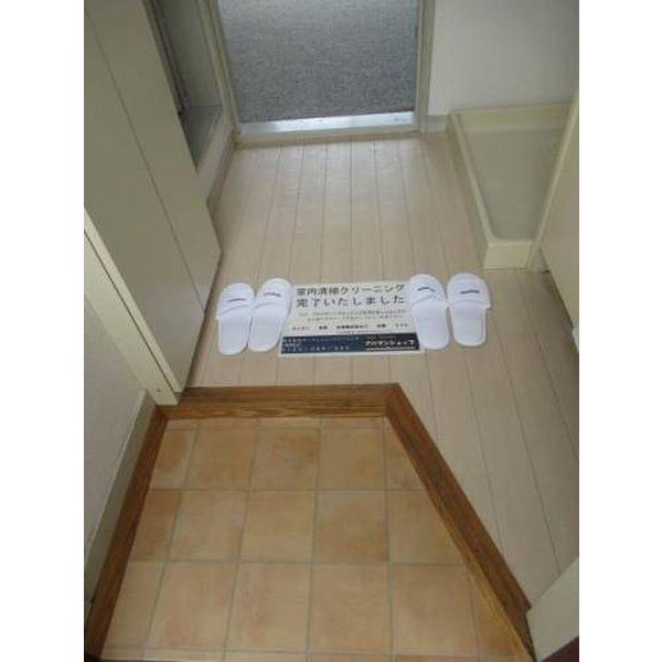 コーポアミ0205号室 玄関