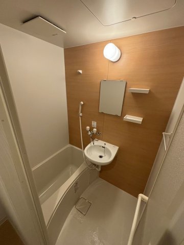 ベイルーム横浜鶴見Ⅱ202号室 お風呂