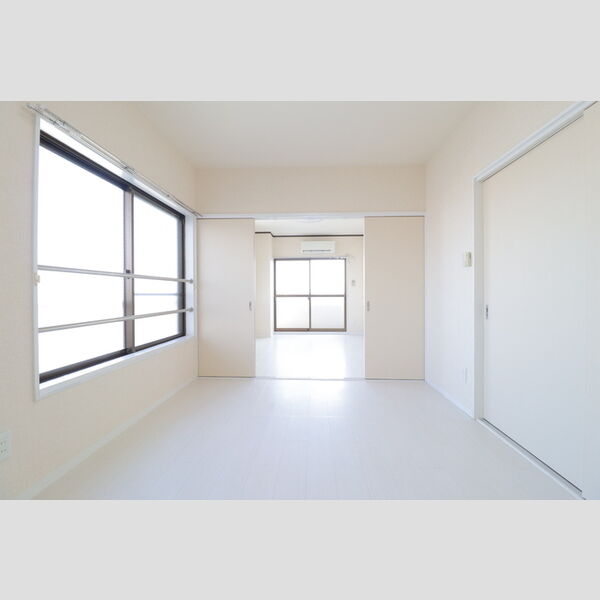 ブライトシャイン 洋室