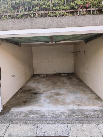 若葉台ブルーハウス 駐車場