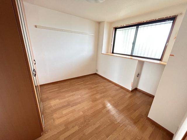 ＴＨ・ルミナス 洋室