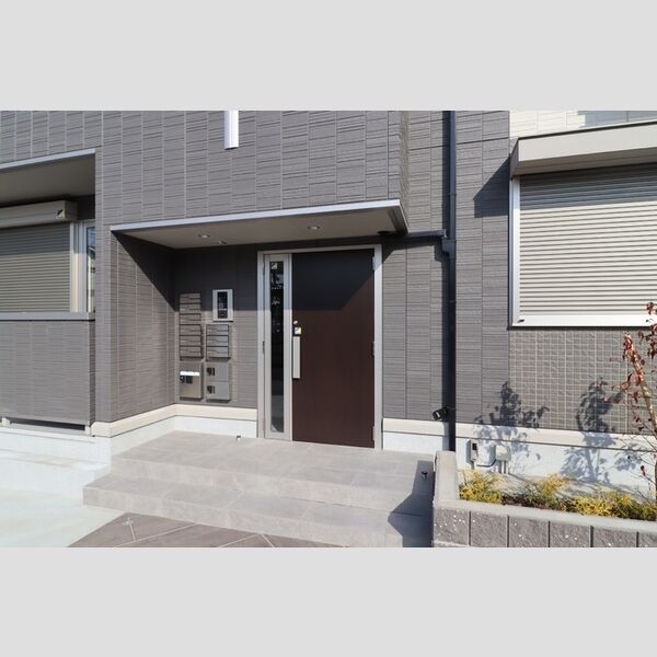 ラ・カーサ　グリシーナ エントランス