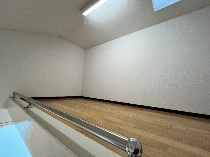 いずみハイツ2階 内観