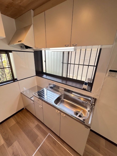 諏訪町３３１戸建 キッチン