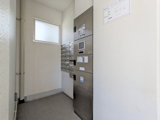 アソシエール高島平102号室 同建物別部屋の参考画像