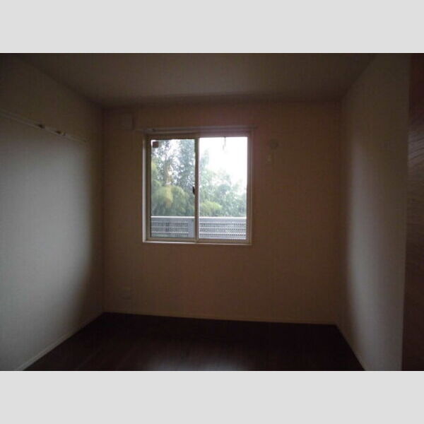 ウエスト レジデンス205号室 洋室5.3帖