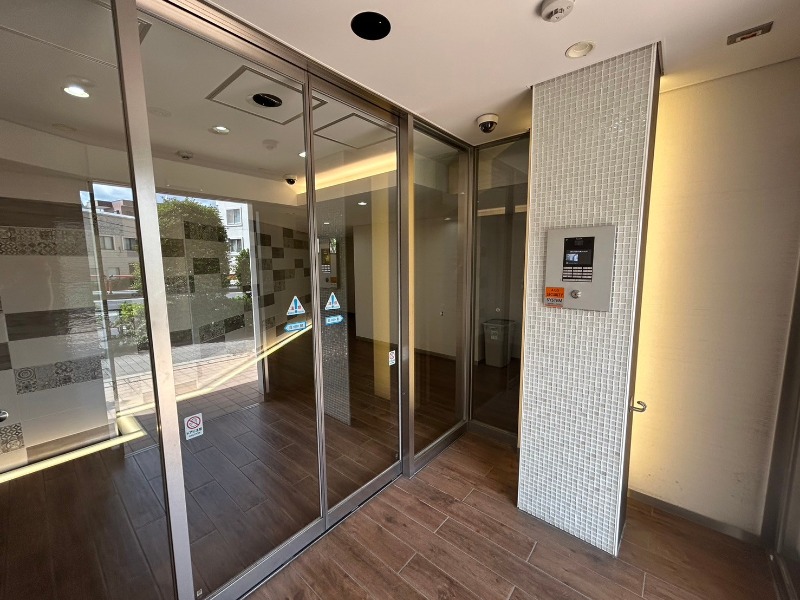 プレール・ドゥーク世田谷代田4階 エントランス