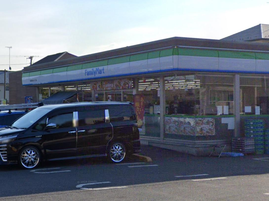相模原　緑が丘　戸建 【コンビニエンスストア】ファミリーマート 相模原陽光台五丁目店まで851ｍ