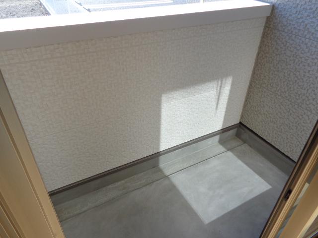 セレーノ・東栖00102号室 ベランダ