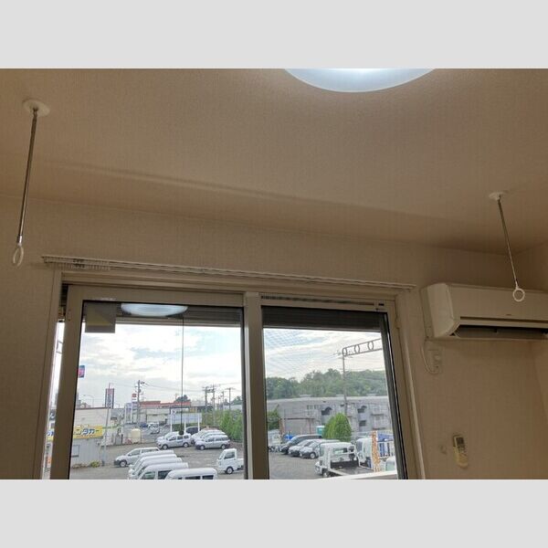 メゾンソレイユ205号室 物干し金物