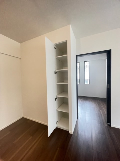 レジディア西小山2階 収納