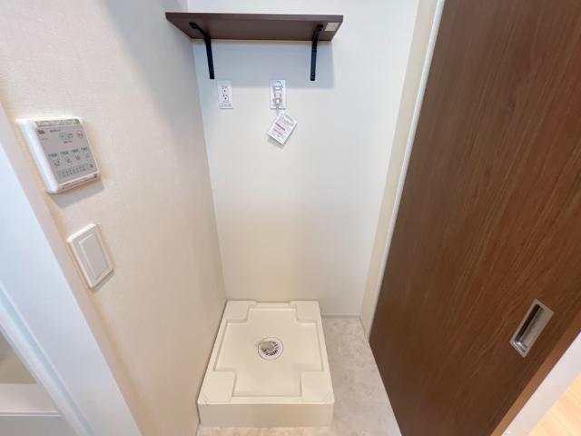 ECRIN（エクラン）201号室 洗濯機置場