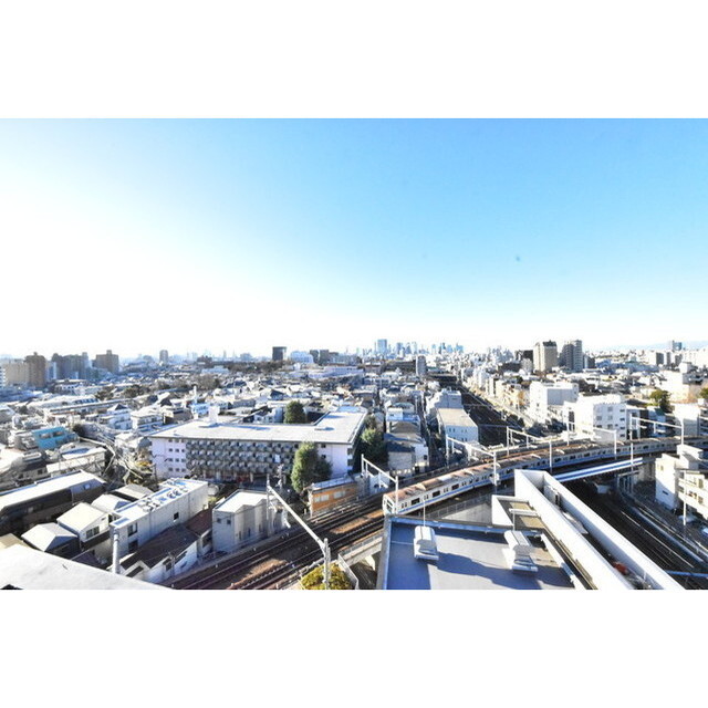 スクエアガーデン池袋 内観