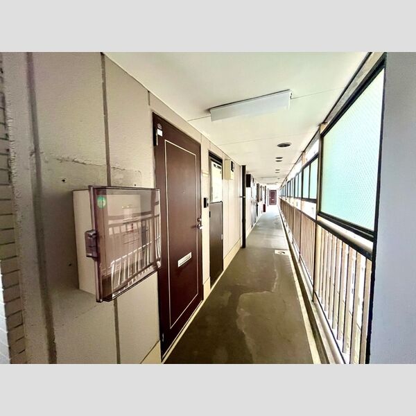 コーポラス石井 共用廊下