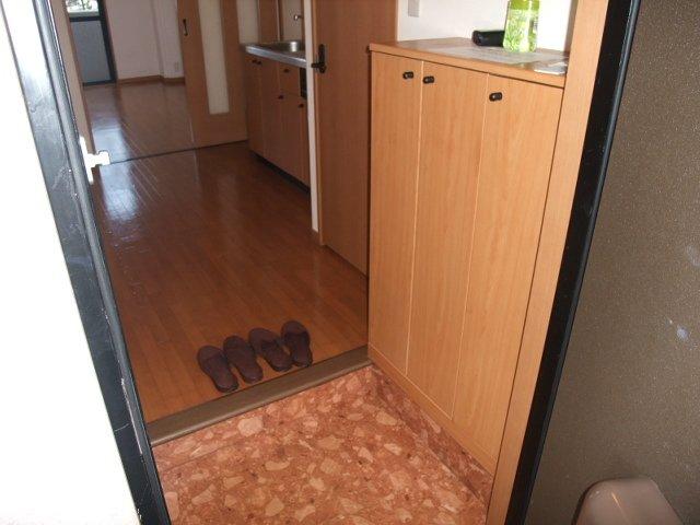 エクレセンス富士見305号室 玄関（イメージ）