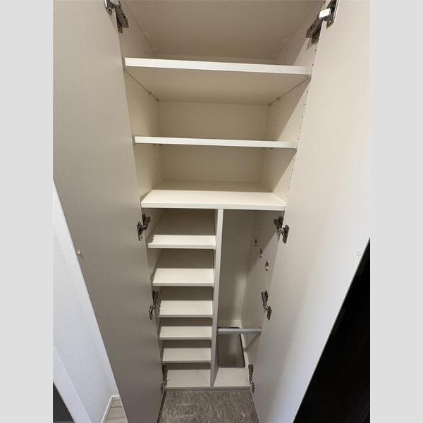 MAXIV横浜吉野町TRE203号室 洗面