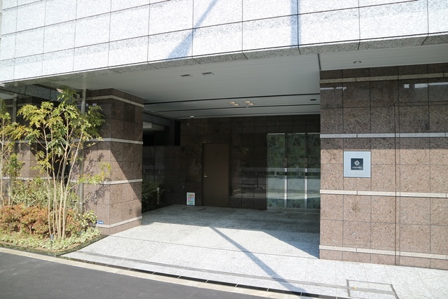 コンシェリア南麻布 ＜ＴＯＫＹＯ ＰＲＥＭＩＵＭ＞ ＥＡＳＴ203号室 エントランス