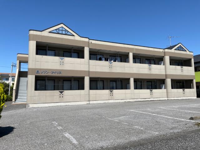 メゾン・アイリス 外観写真（昼）