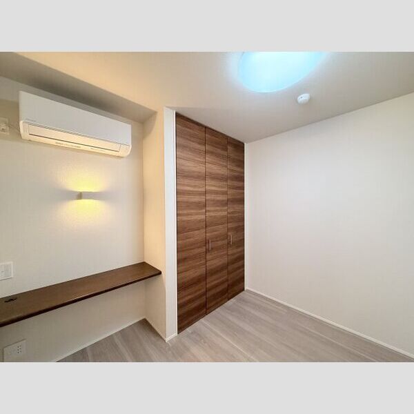 フレジア303号室 ワークカウンターがうれしい♪