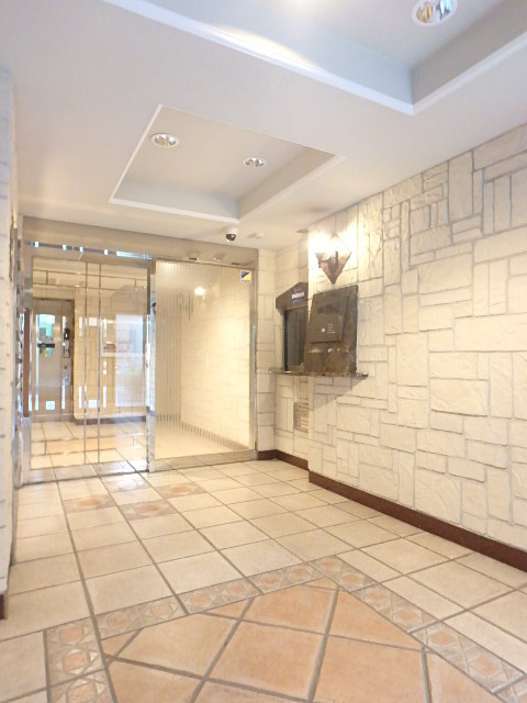 ガーラ本郷三丁目7階 ◆防犯監視カメラ搭載◆エントランスホール◆