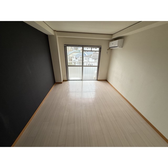 シティコスモ小仲台 リビング