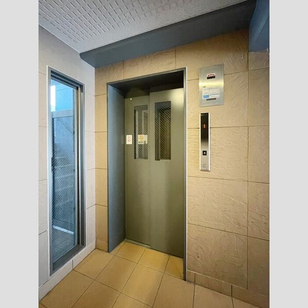 ウィスタリア708号室 エレベーター