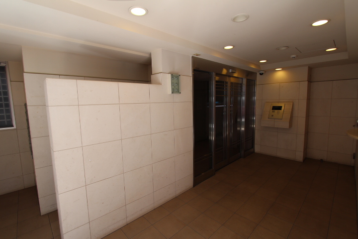 プライムアーバン番町502号室 エントランス