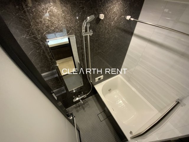 コンシェリア南麻布 ＰＬＡＴＩＮＵＭ ＳＱＵＡＲＥ 同タイプ別住戸写真となります。現況と異なる場合がございます。