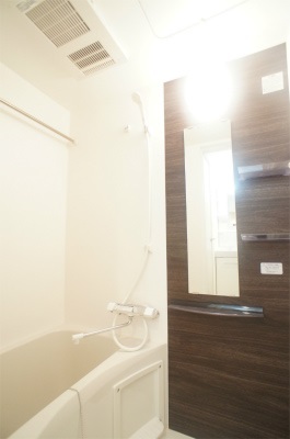 リブリ・石川町1階 お風呂