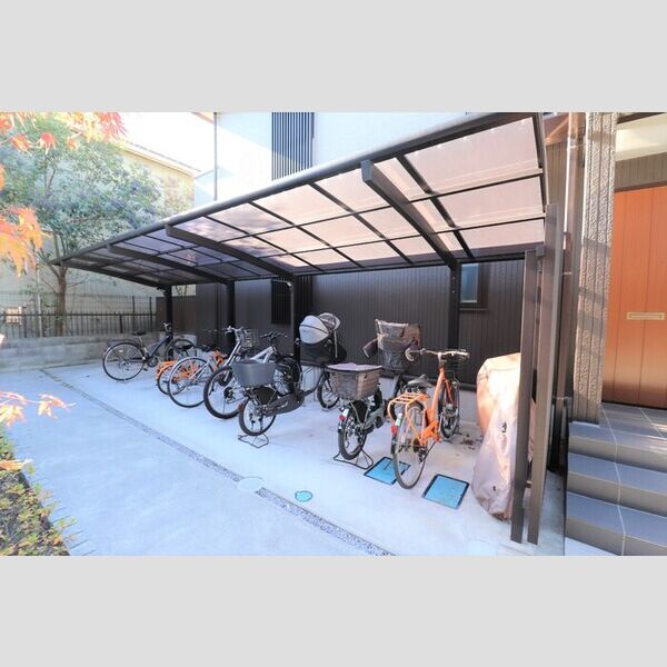 Breeze谷塚201号室 駐輪場