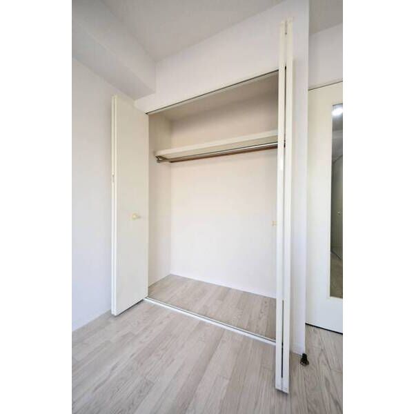 メゾン・ド・ヴィレ駒形 収納