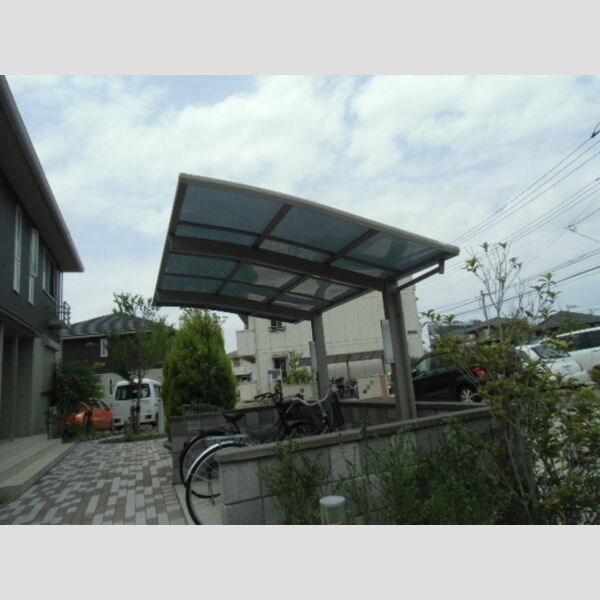 フェリーチェ　ヴィータ　C 駐輪場