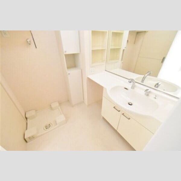 エスト コリーヌ 洗面室