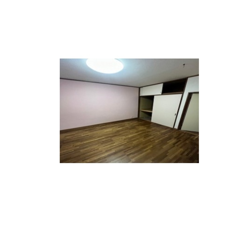 イースト・ツゥー 内観