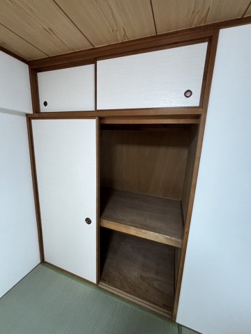 クレアールスギモト301号室 収納