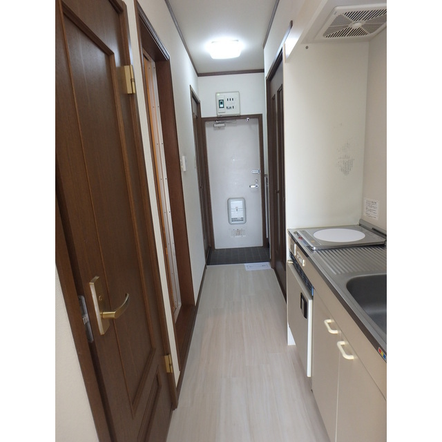 フロンティアⅢ　Ｄ棟 玄関