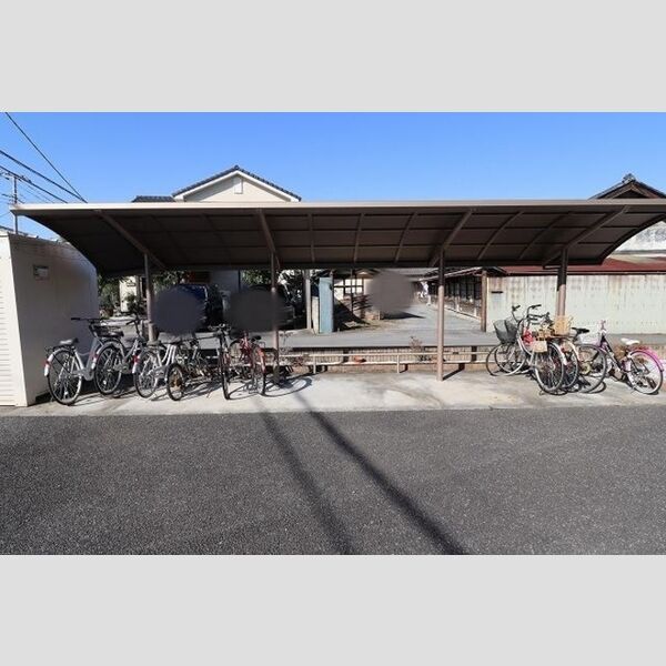 プリムローズ 駐輪場
