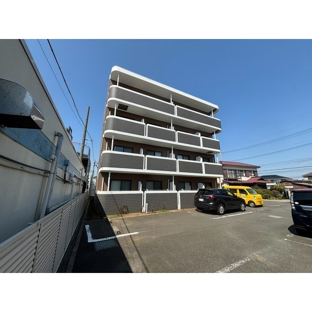 パールサラン304号室 西北から建物全景(２Ｆ以上)