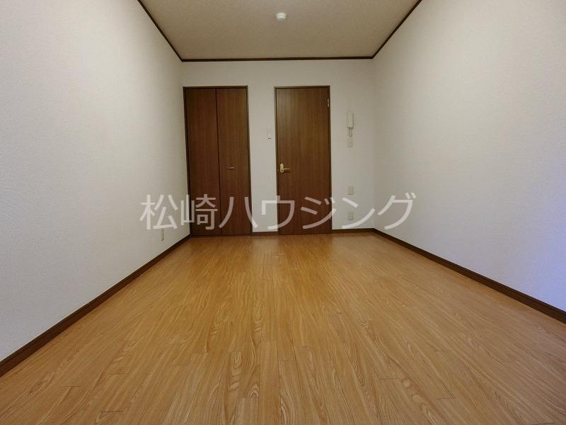 サンプレイスヤマダ1階 内観