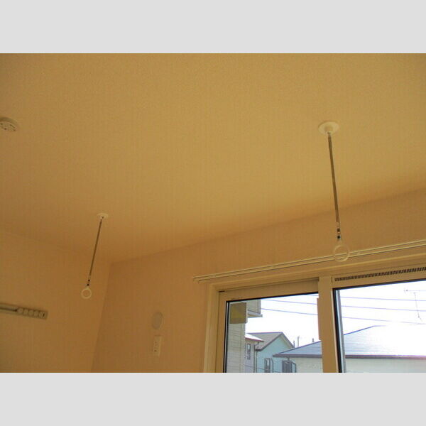 アーバンペアⅤ105号室 Ⅴ105(室内物干し)