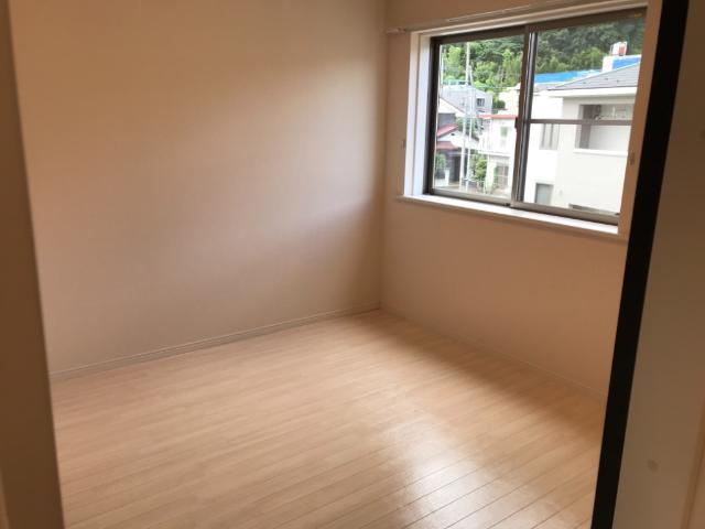 プレシャス202号室 室内