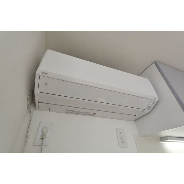 サリースマイル参番館0202号室 エアコン