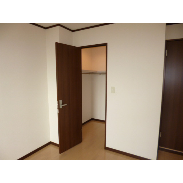 アンプルール フェールTheEarth 内観